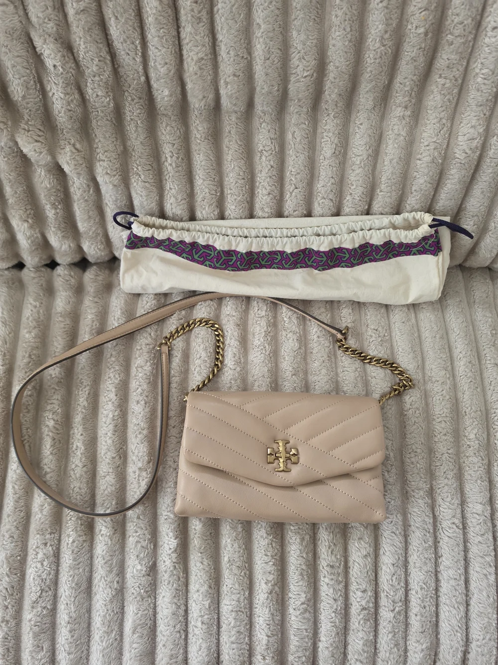 Tory Burch Chevron Quilted Crossbody in Blush